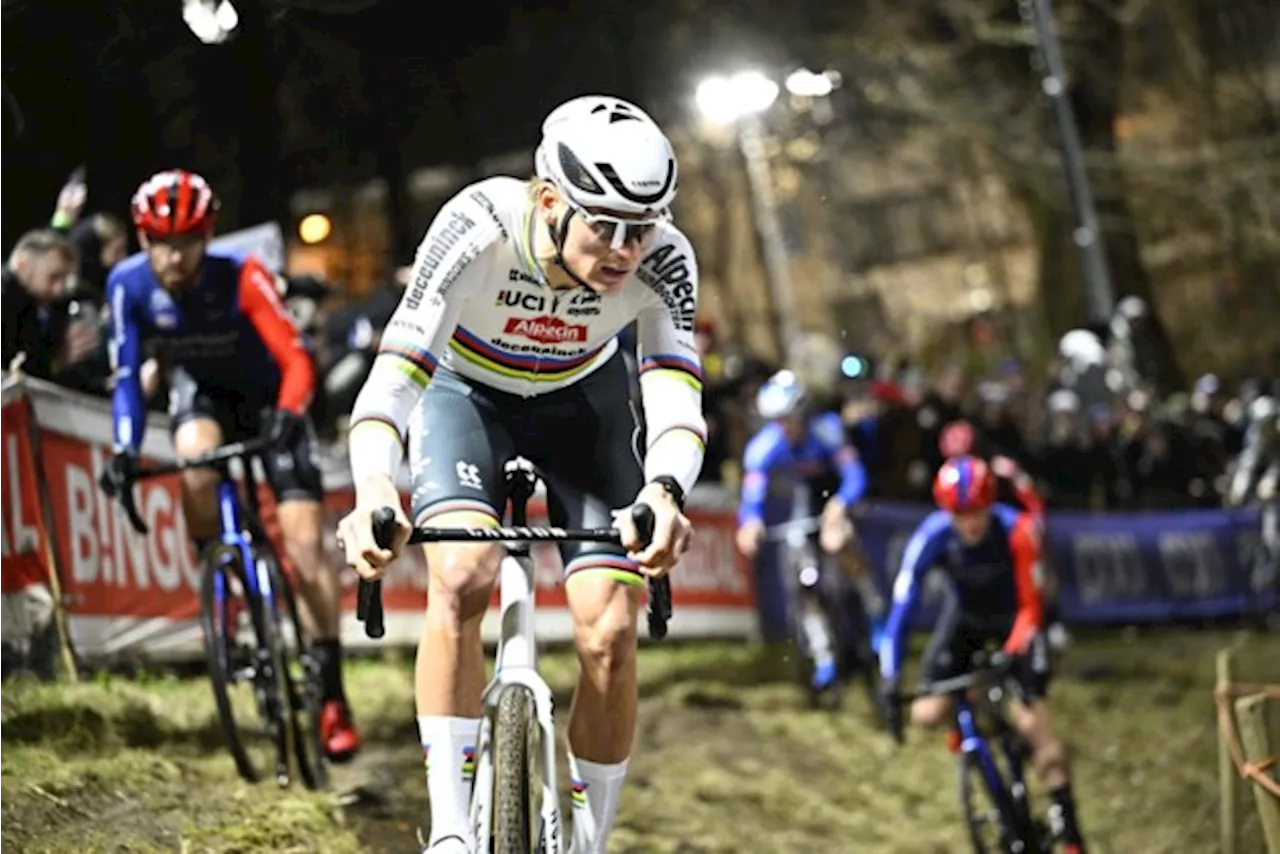 LIVE. In ronde vier kiest Van der Poel dan toch het hazenpad: Pidcock en co. zien wereldkampioen versnellen in