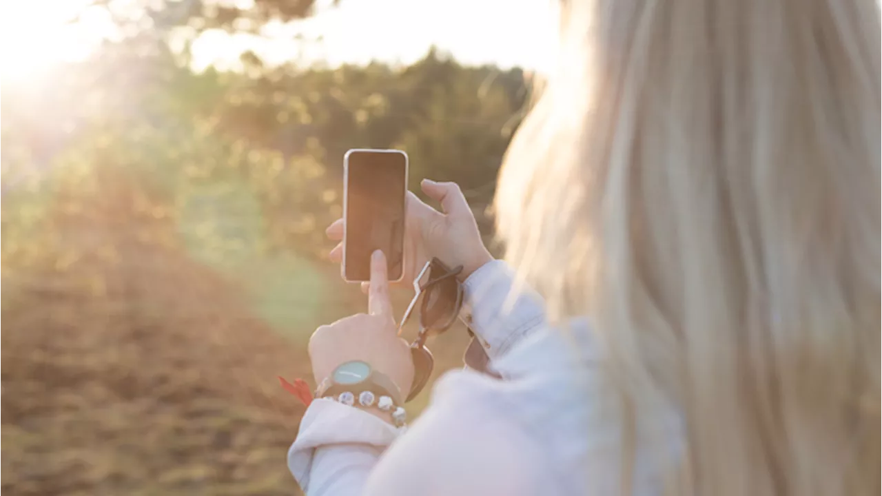 Fotografare riduce la capacità di ricordare, secondo uno studio scientifico