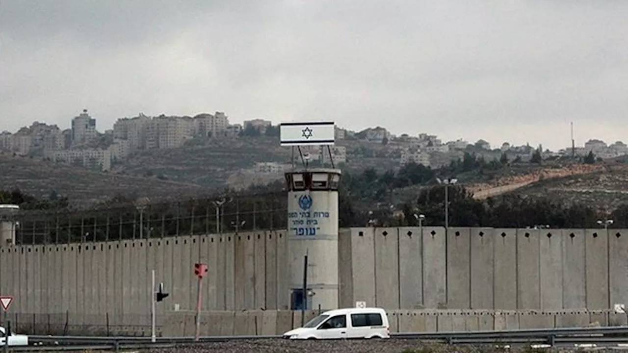 إحداهن ثمانينية.. 80 أسيرة فلسطينية يتعرضن للتعذيب والتجويع بسجون إسرائيل