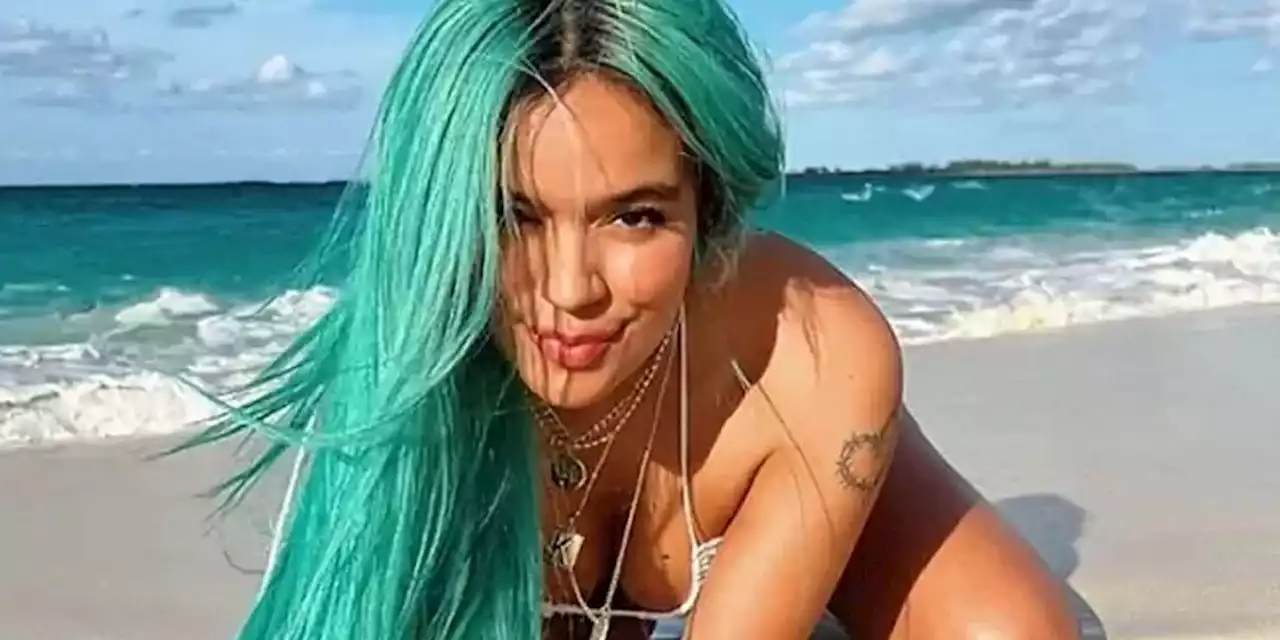 Karol G, la reina del 'despecho' que ha elegido a Shakira para su nueva canción