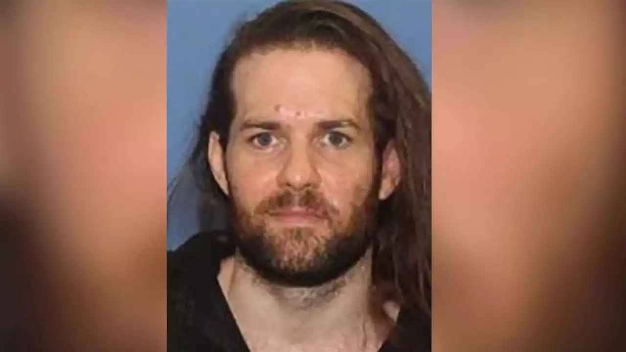 Manhunt underway for Oregon man accused of torturing woman: Police