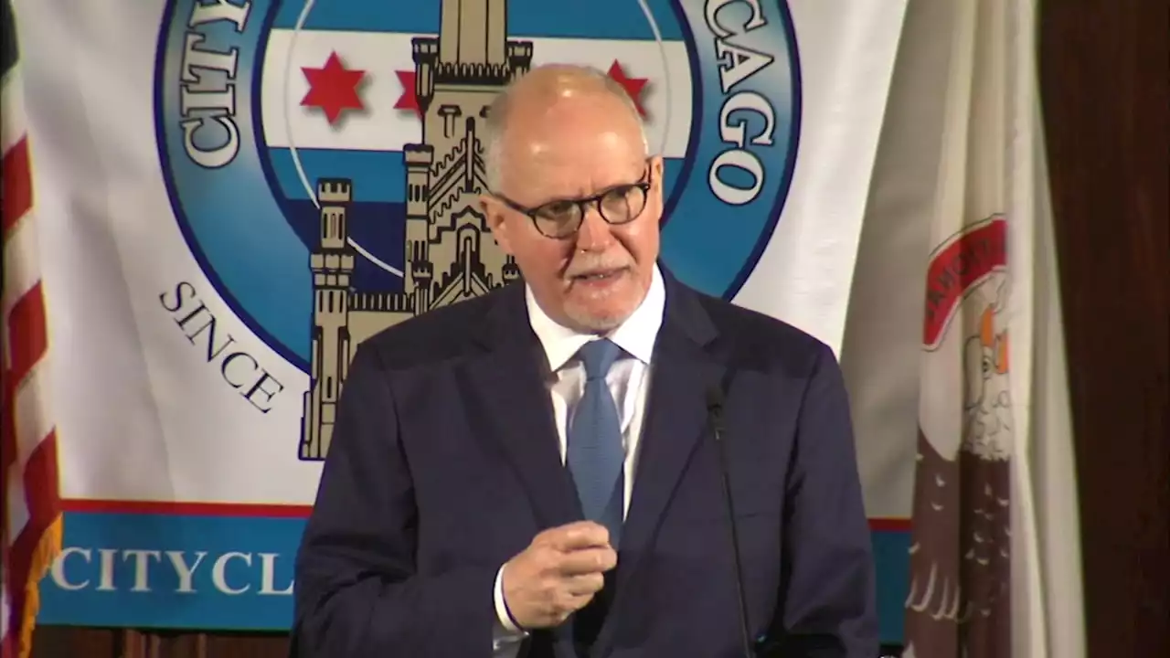 Chicago mayoral candidate Paul Vallas trades barbs with Lightfoot after laying out economic vision