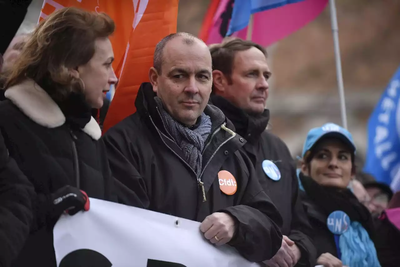 Réforme des retraites : malgré une mobilisation record, le gouvernement ne flanche pas