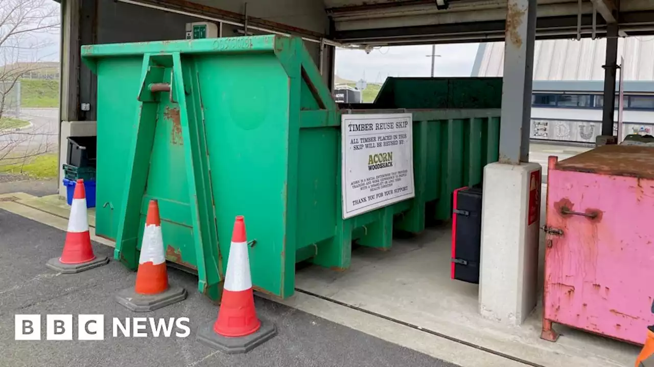 Reusable wood skip installed at La Collette