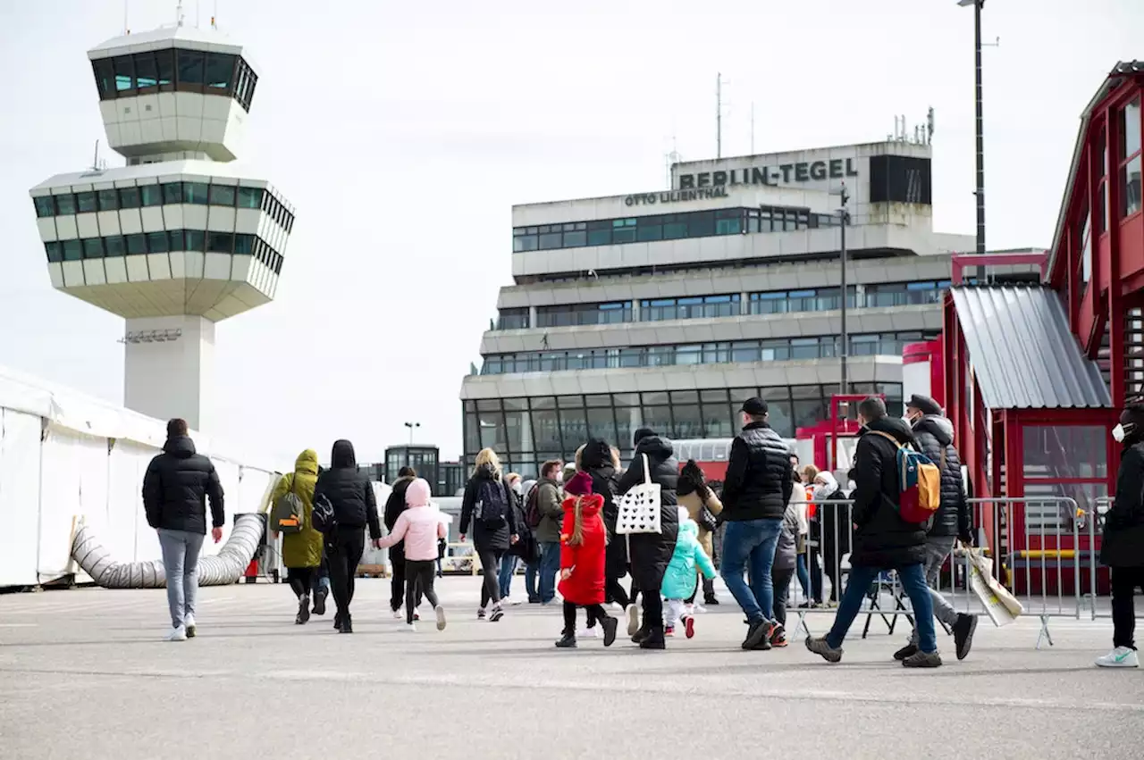 Zu nah an Flüchtlingszentrum: Bundeswehr soll Schießübung in Tegel verlegen