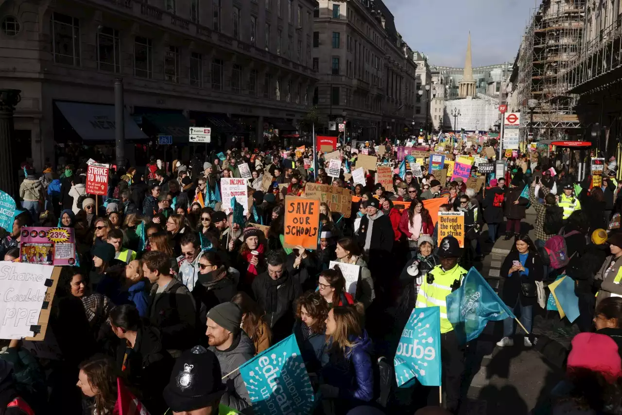 'Walkout Wednesday': UK’s teachers and civil servants join mass strike on ‘Walkout Wednesday’