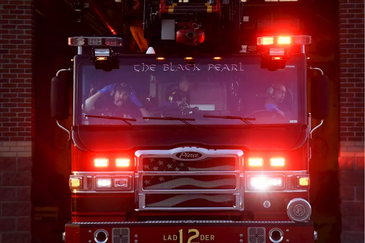 At least two rescued in Arapahoe County apartment fire Wednesday morning