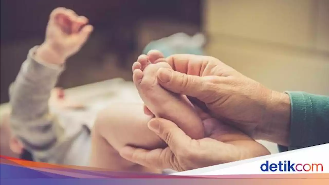 Viral Bayi Belum 1 Tahun Sudah Dikerok, Seserius Ini Efeknya Menurut Dokter