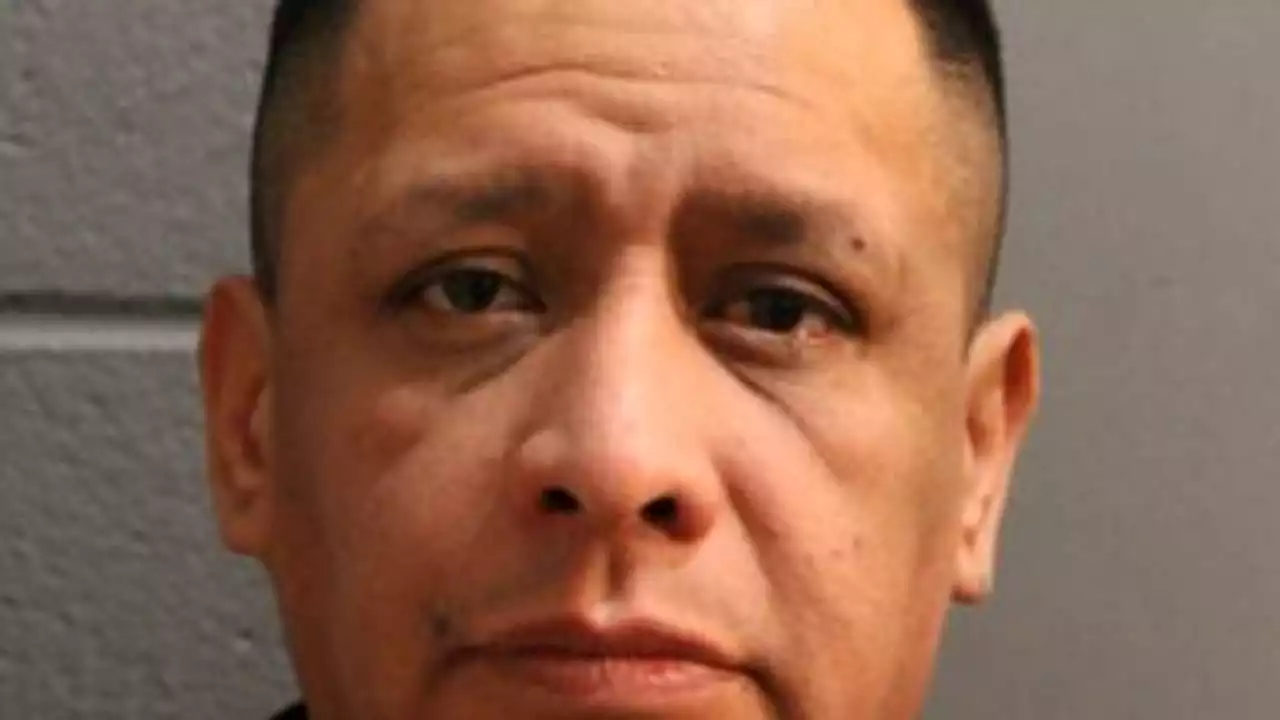 Chicago tattoo artist charged with restraining and sexually abusing women