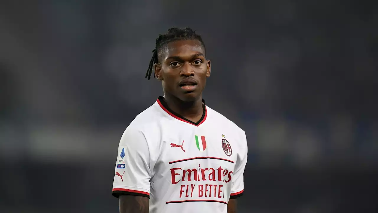 AC Milan Bantah Ada Perseteruan Antara Paolo Maldini & Rafael Leao | Goal.com Indonesia