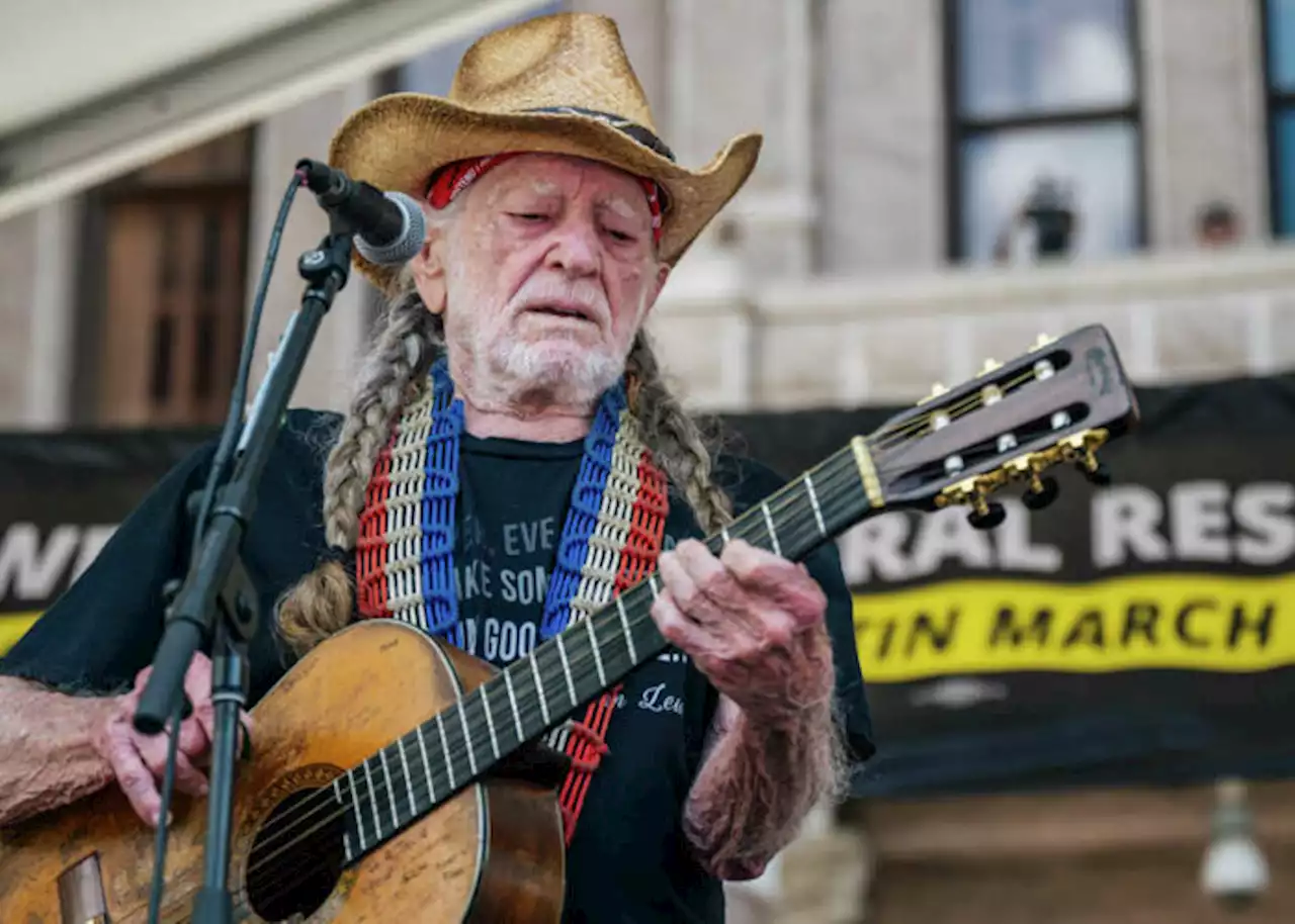 Willie Nelson, White Stripes and Missy Elliott land on Rock & Roll Hall of Fame ballot