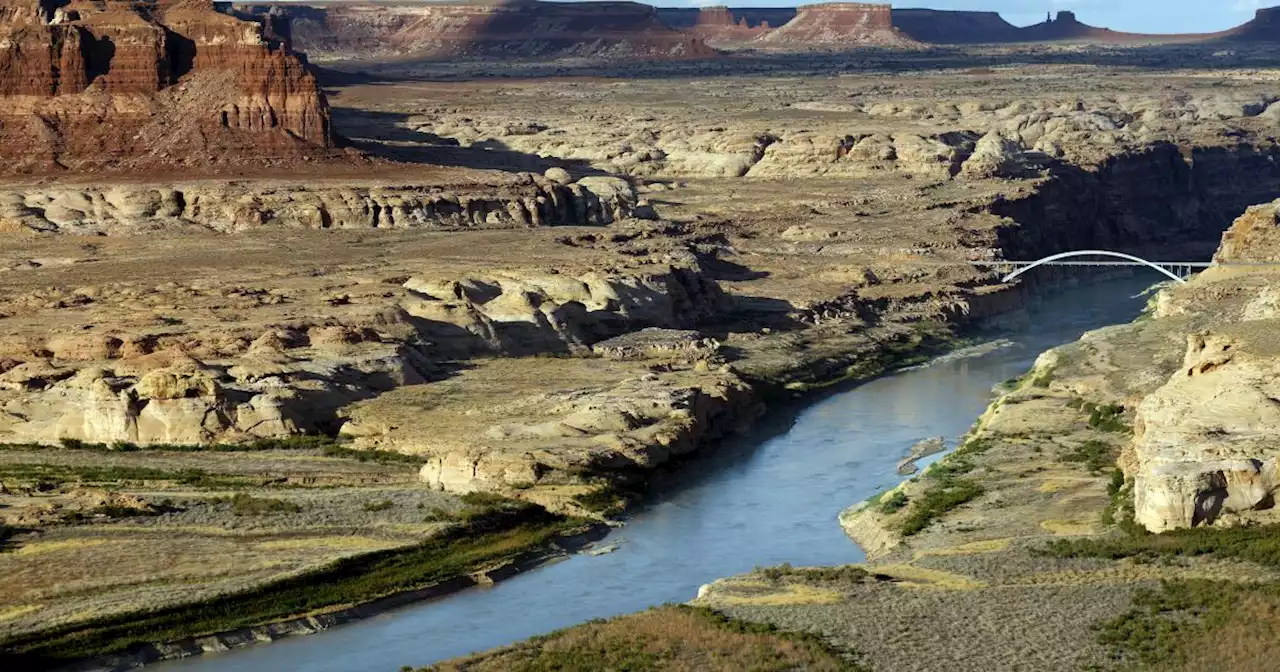 Fighting to avoid massive water cuts, California offers proposal on Colorado River crisis