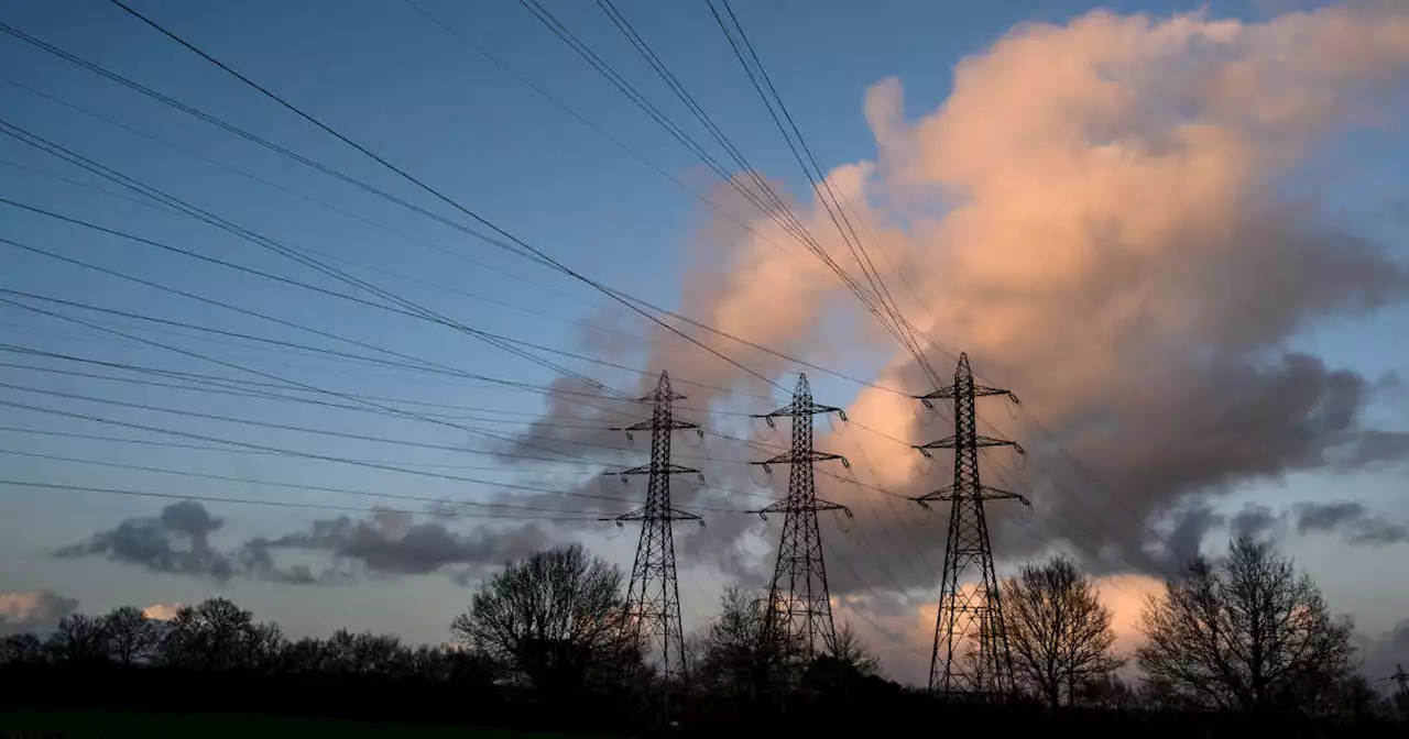 Après le gaz, le tarif réglementé de l’électricité augmente à son tour de 15 %