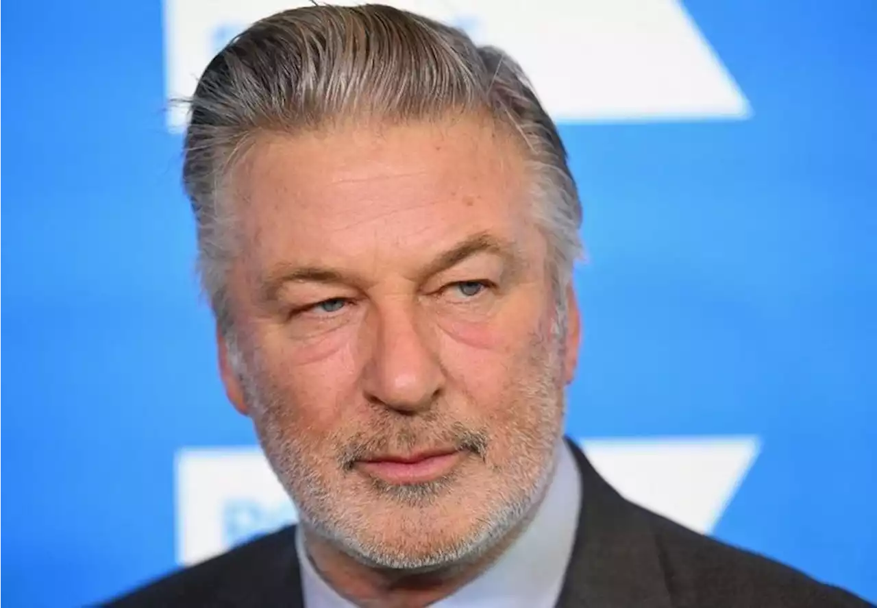 Personnes sans domicile, emploi des seniors, affaire Alec Baldwin : les 3 infos de la nuit