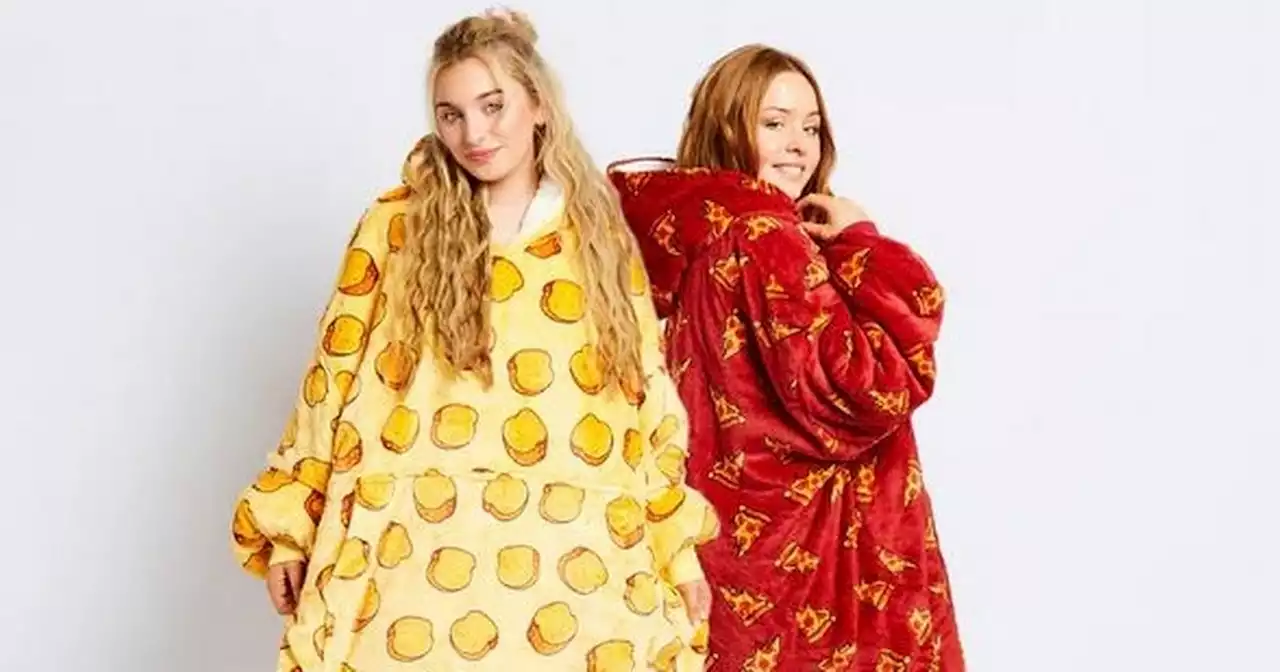 Shoppers snap up ‘unbelievably comfortable’ Oodie blankets for £10 in huge sale