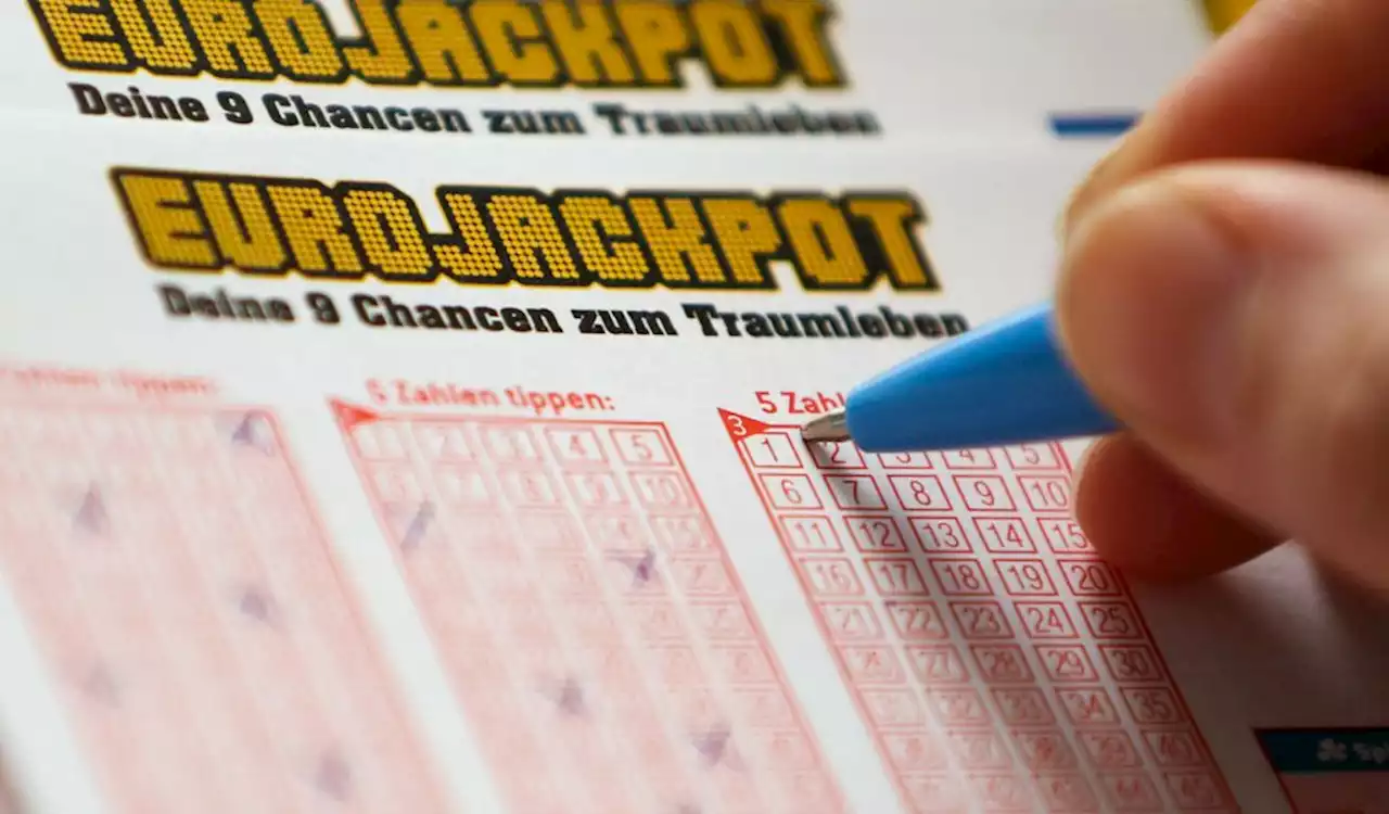 Im Norden: Mann feiert Riesen-Gewinn im Eurojackpot!