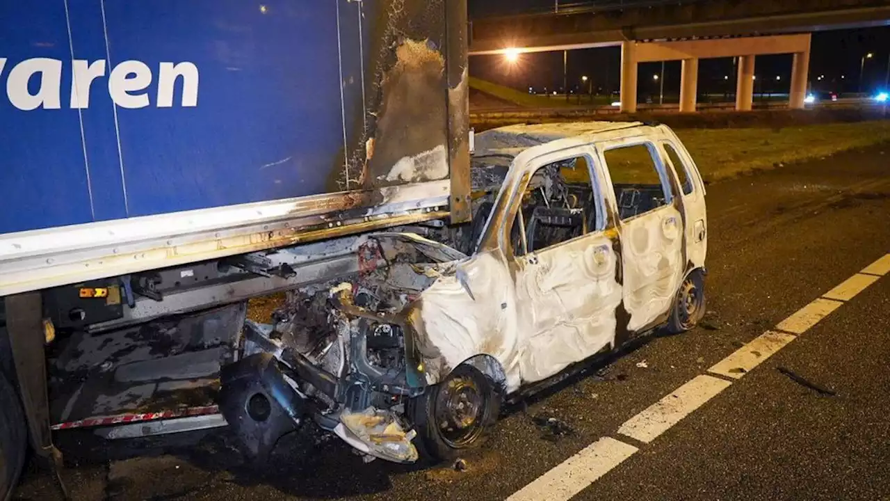 A15 hele ochtend dicht na zwaar ongeluk, man zwaargewond