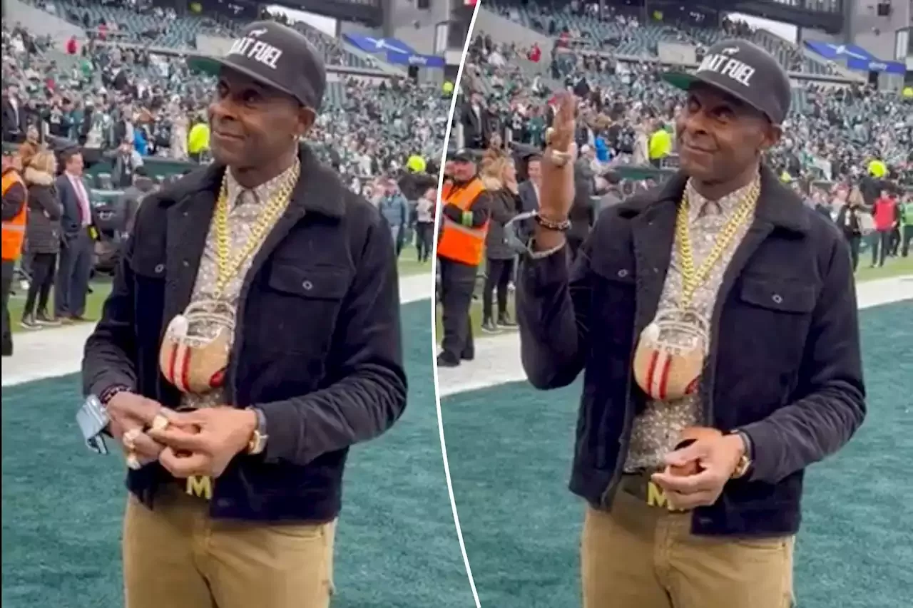 49ers great Jerry Rice quieted Eagles fans with silent Super Bowl clapback