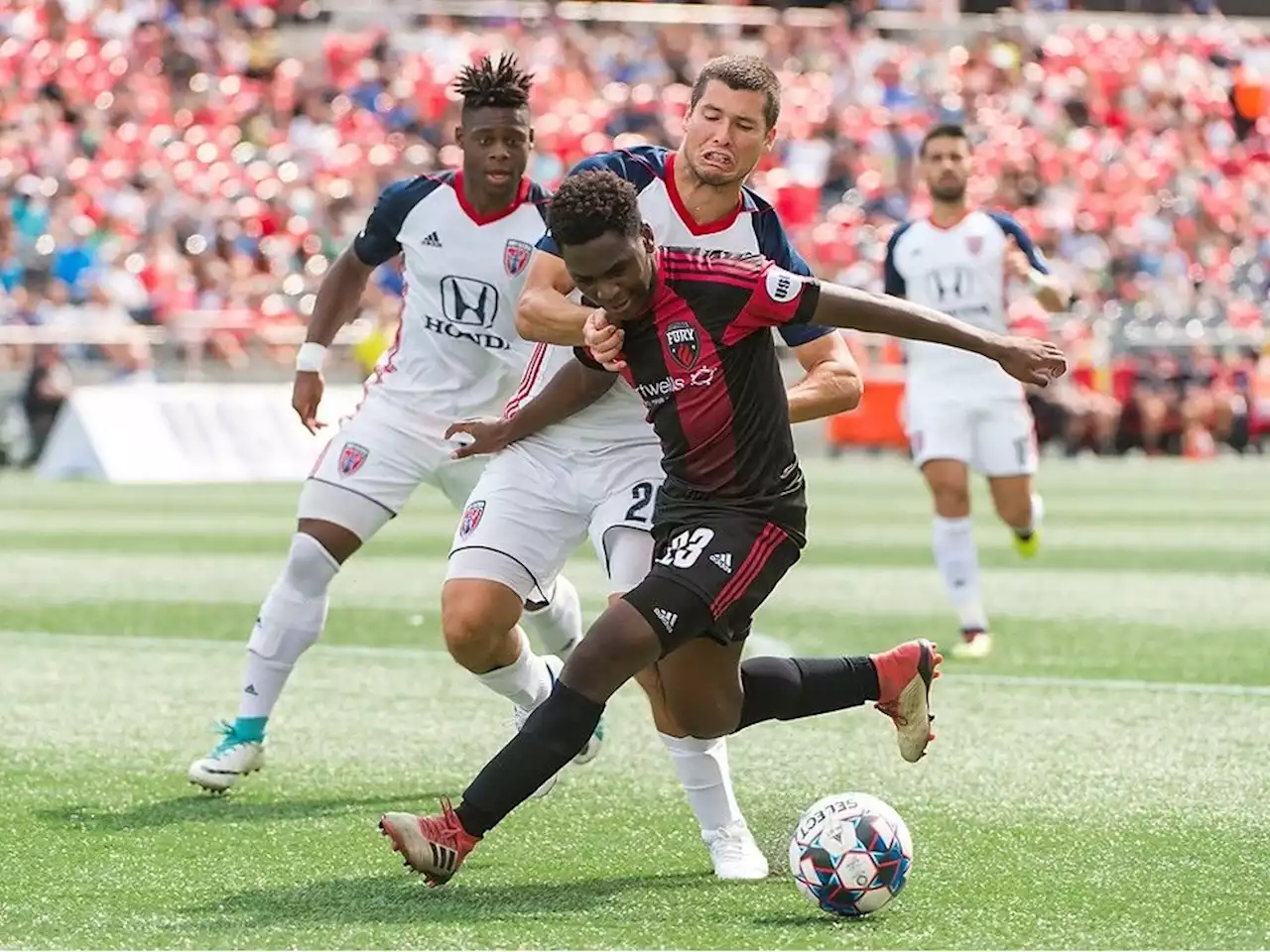 Former national team player Karl Ouimette joins Atlético Ottawa on two-year contract