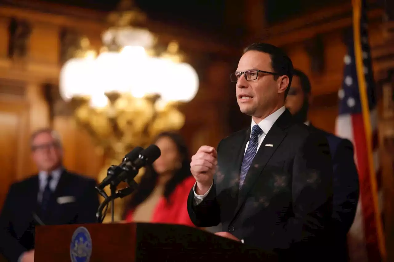 Gov. Josh Shapiro lights up Pa. Capitol complex with Eagles green ahead of Super Bowl LVII