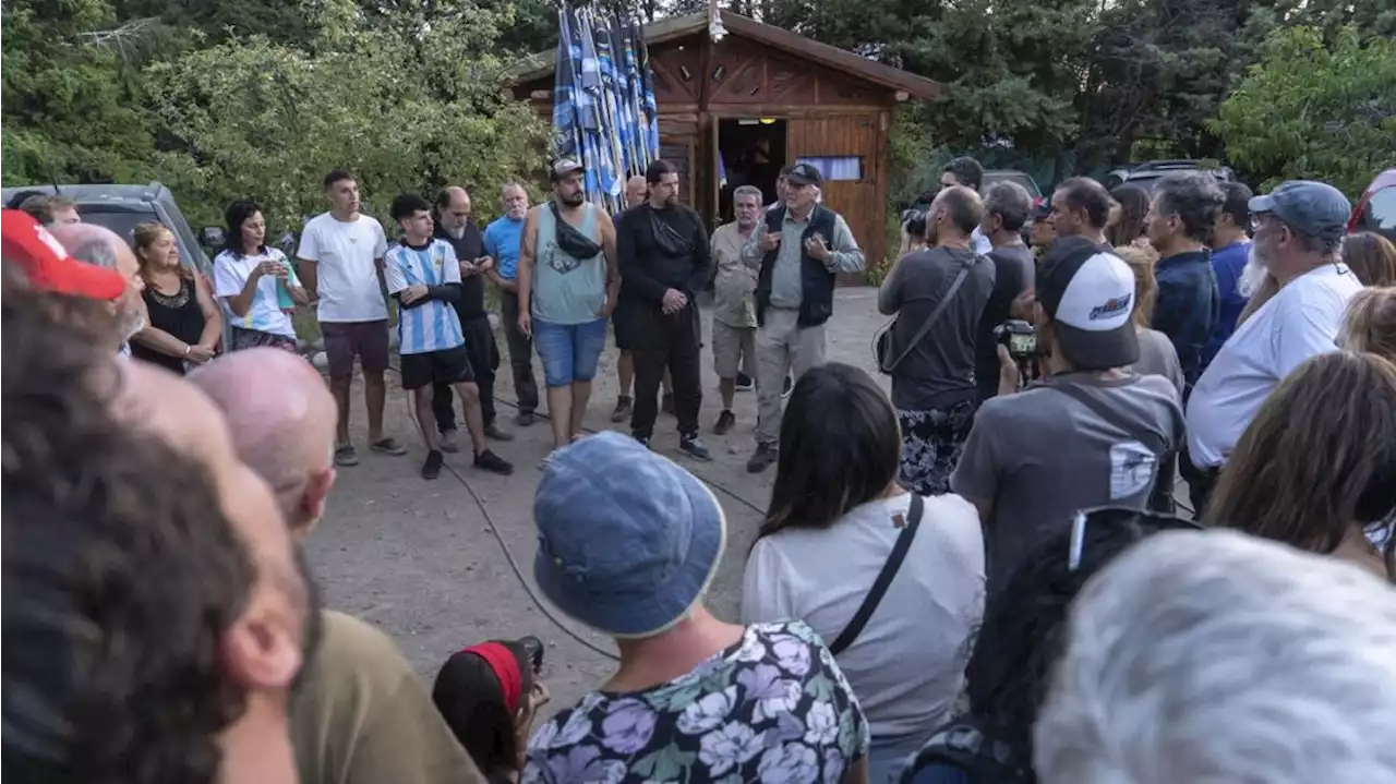 Lago escondido: tras el bloqueo de gauchos a caballo, los manifestantes realizan hoy la segunda marcha