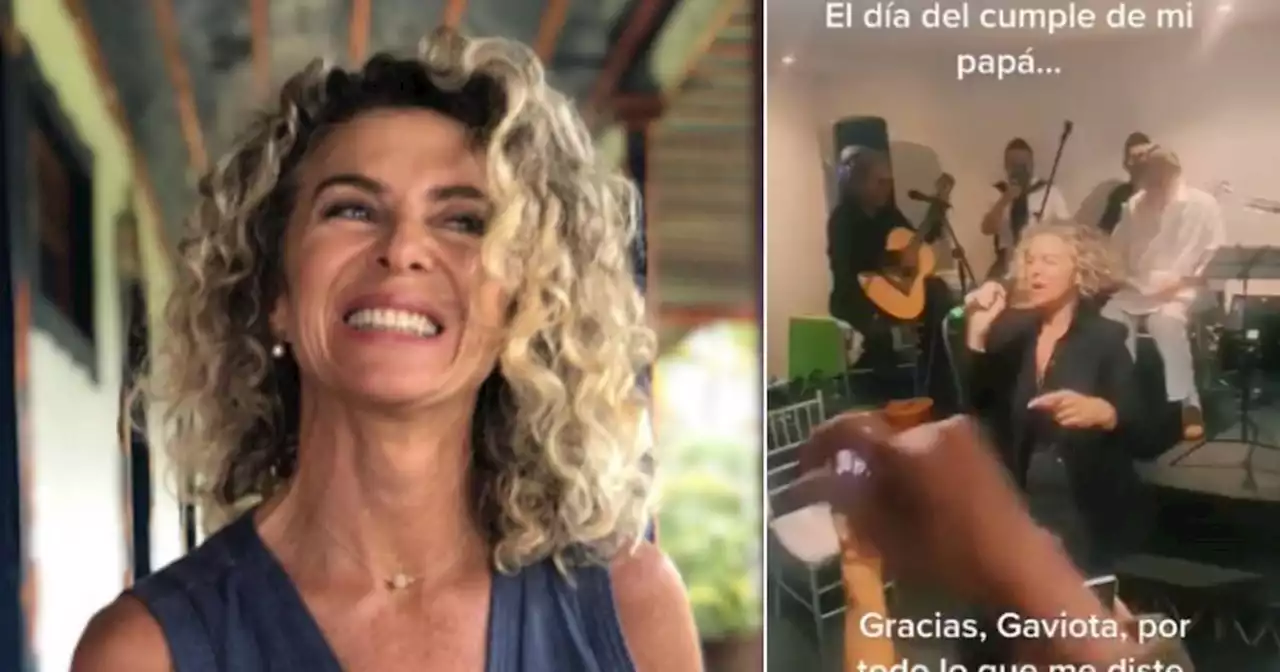 Margarita Rosa de Francisco deslumbró cantando en público la canción de Gaviota