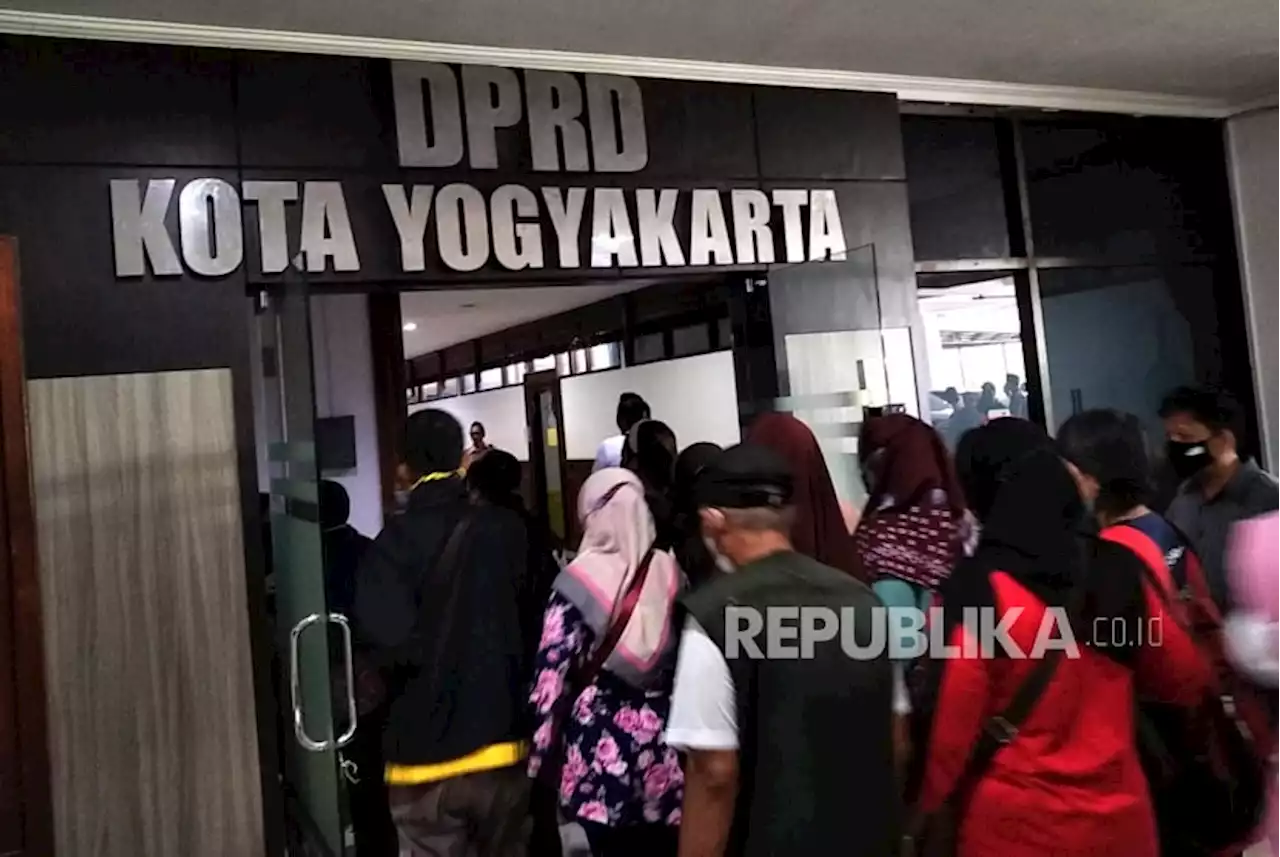 Tak Terdaftar KMS, Warga Yogya Khawatir tak Bisa Akses Sekolah Negeri |Republika Online