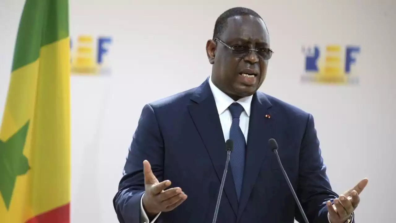 Sénégal: la société civile appelle Macky Sall à trancher le débat sur un 3e mandat