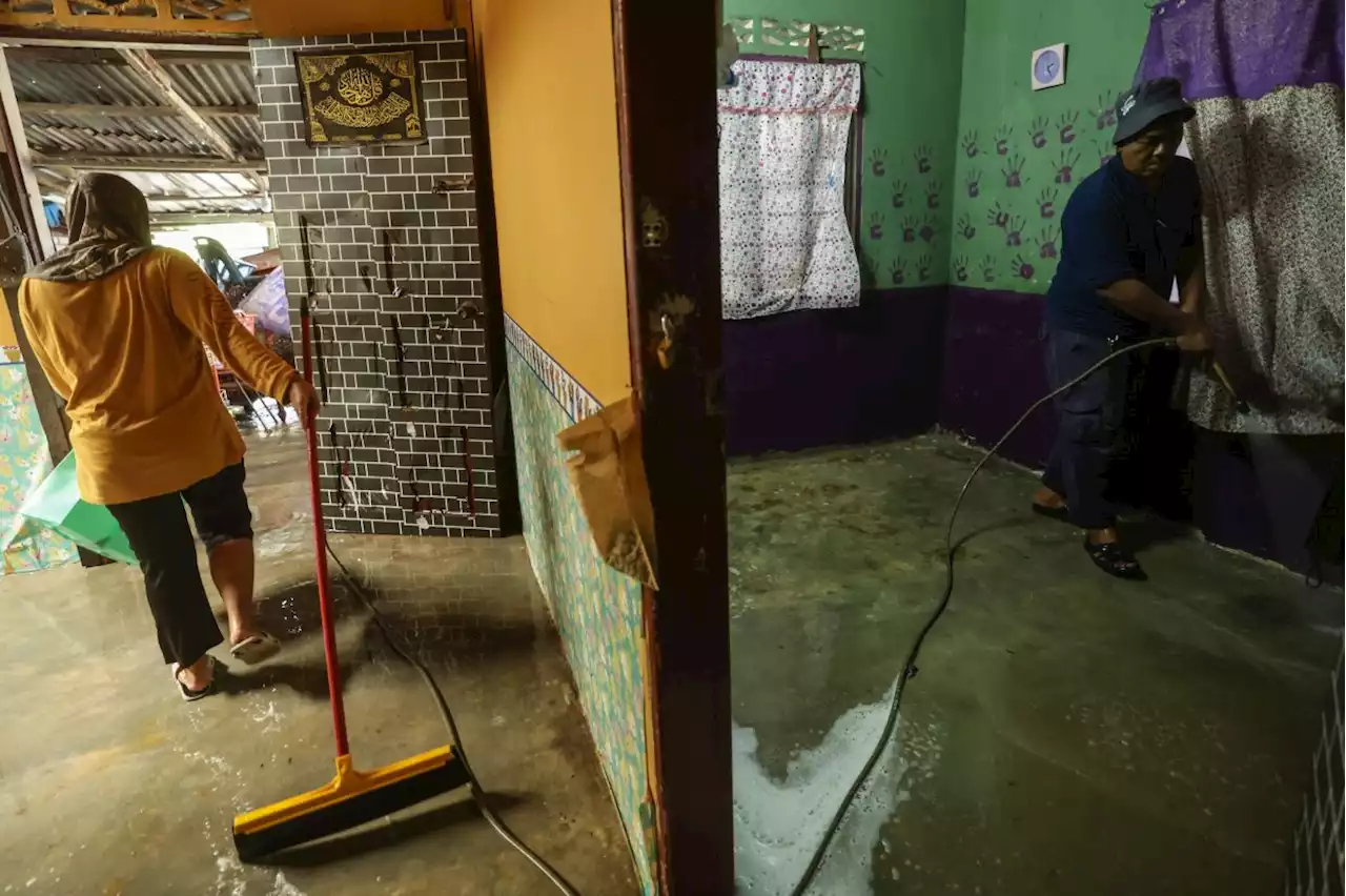 Floods: Situation in Johor improves slightly with number of victims reduced to 976