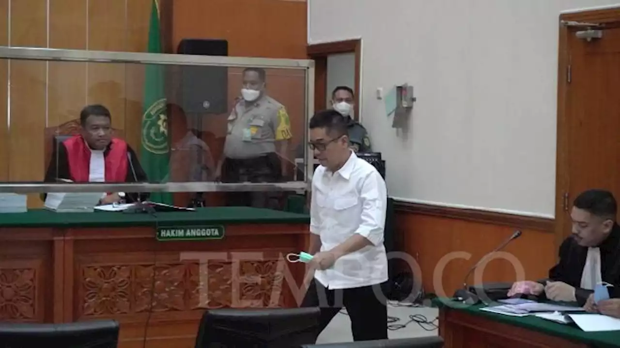 Hadiri Sidang Kasus yang Libatkan Teddy Minahasa, Ibunda Dody Prawiranegara: Dia Hanya Turuti Perintah