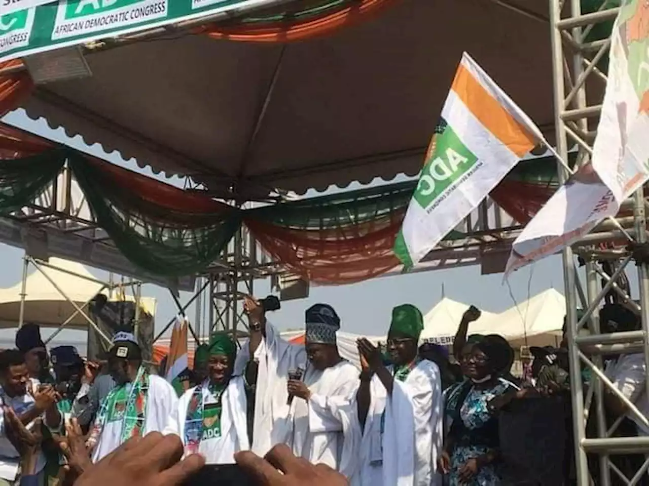 PHOTOS: APC's Amosun attends Ogun ADC governorship campaign rally | TheCable