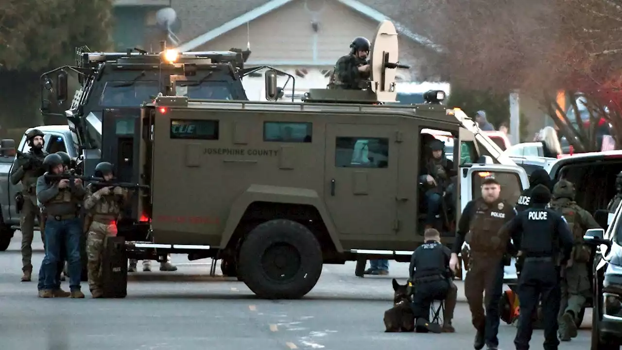 Oregon kidnapping suspect dies of self-inflicted gunshot wound after standoff, report says