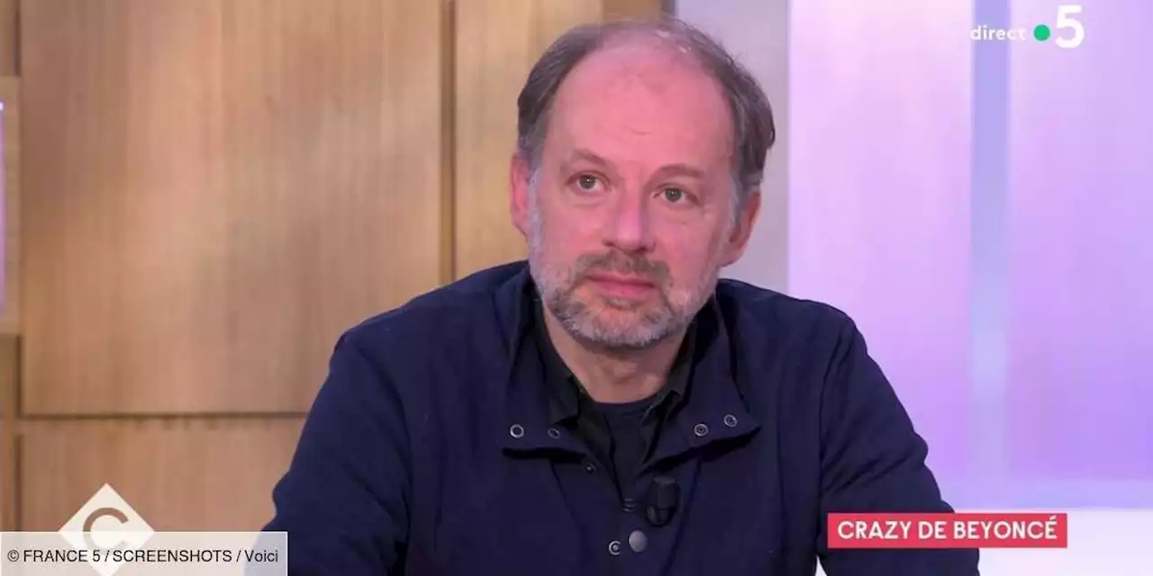 C à vous : Denis Podalydès ne sait pas qui est Beyoncé, moment de gêne en direct (ZAPTV) - Voici