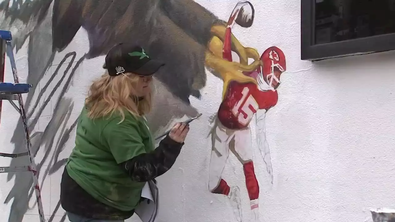 Philadelphia artist creates mural ahead of Super Bowl 57