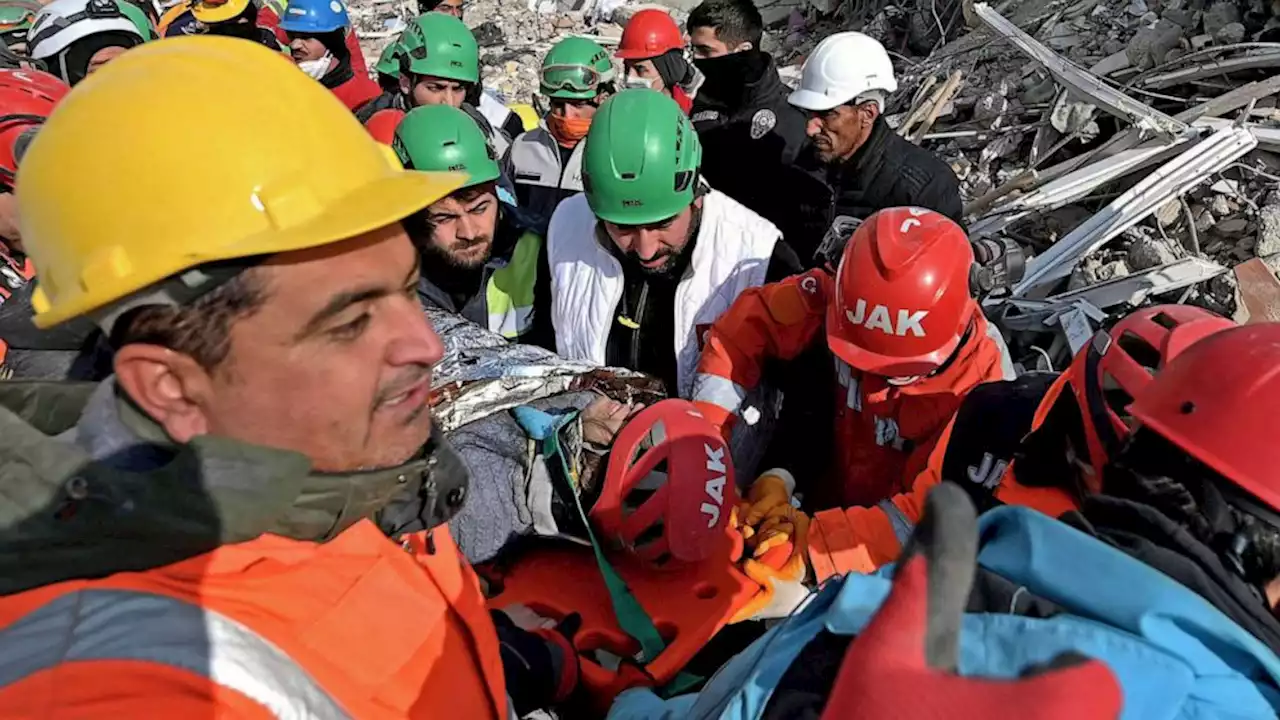 'Imagine every disaster movie': ABC News' Ian Pannell reports from Turkey earthquake zone