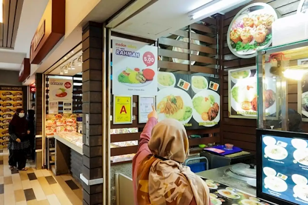 Experts say Menu Rahmah only band-aid, Putrajaya must still address Malaysia’s low pay