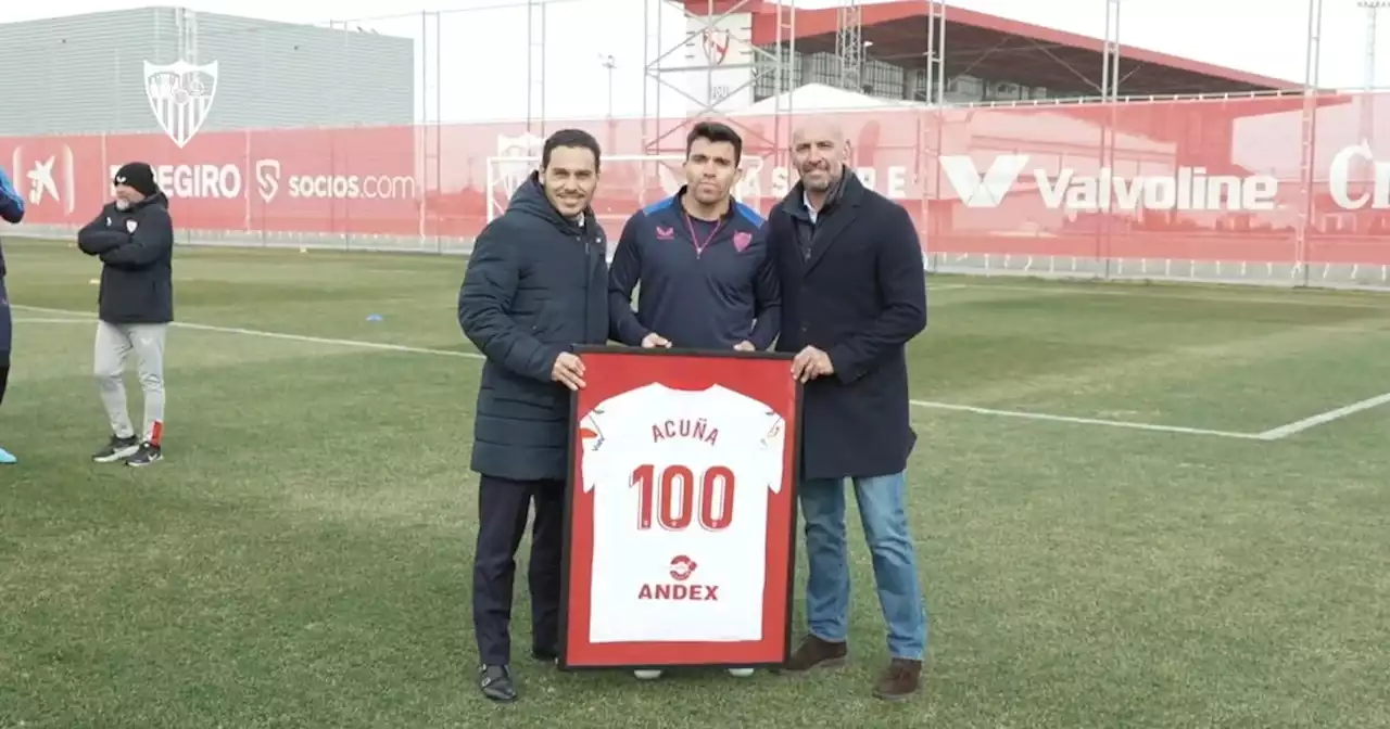 Acuña en España: festejó los 100 partidos con el Sevilla