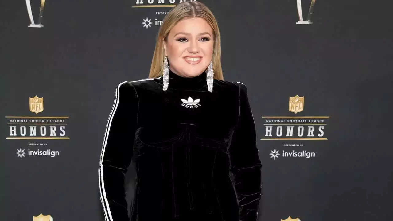 Kelly Clarkson Is 'Proud' to Be the 1st Woman to Host the NFL Honors