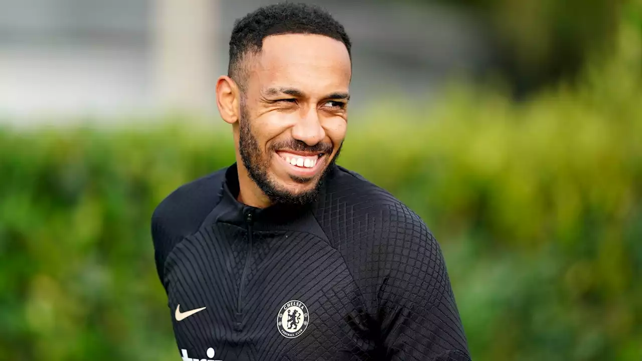 Aubameyang decides to snub Chelsea exit and is 'determined to do everything' for starting spot