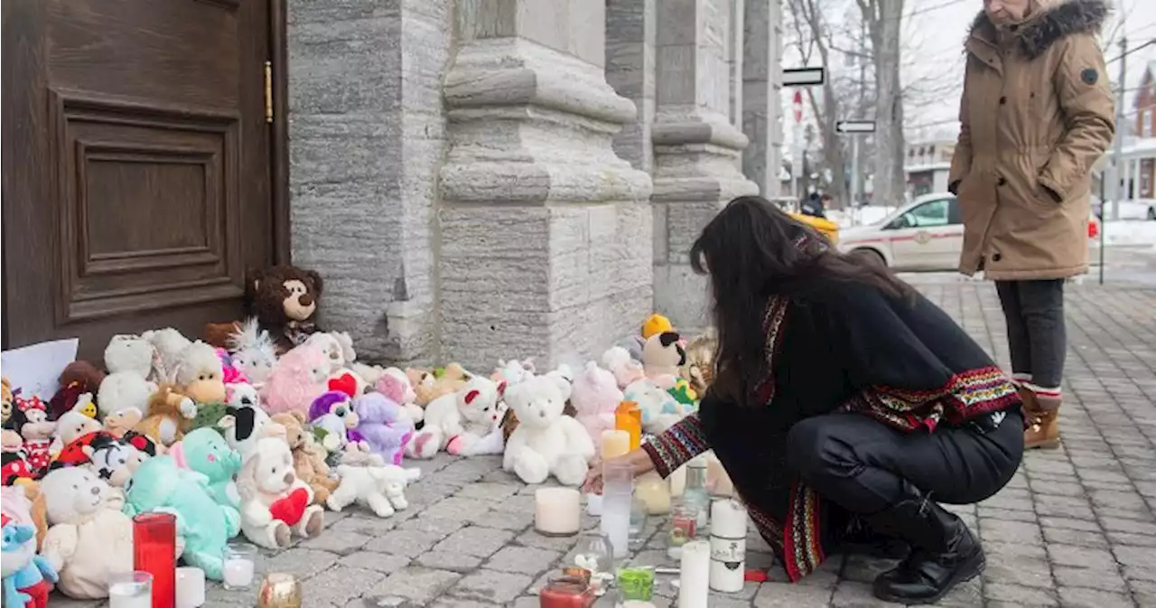 Trudeau to pay respects to victims of deadly Quebec daycare bus crash at vigil | Globalnews.ca