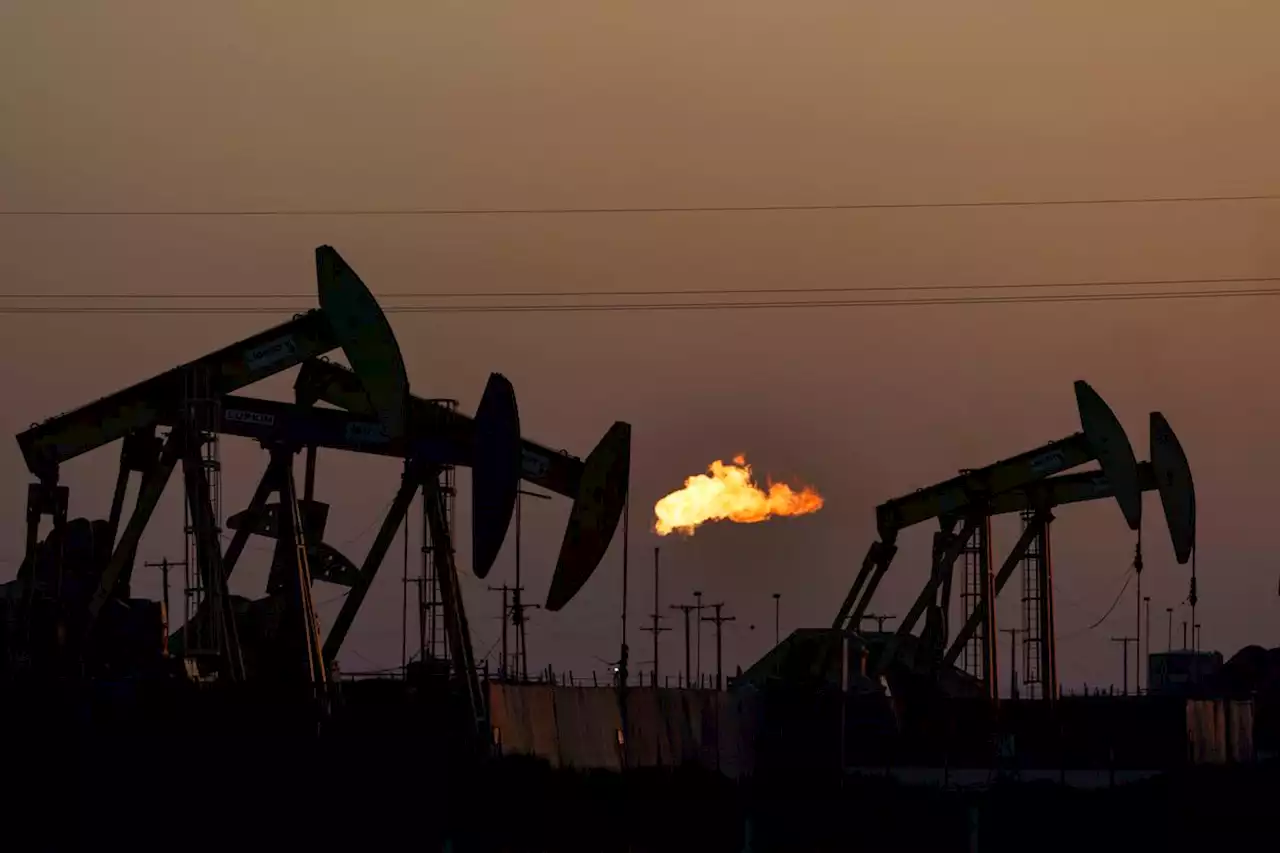 Oil prices jump more than 2% on Russian plan to cut output