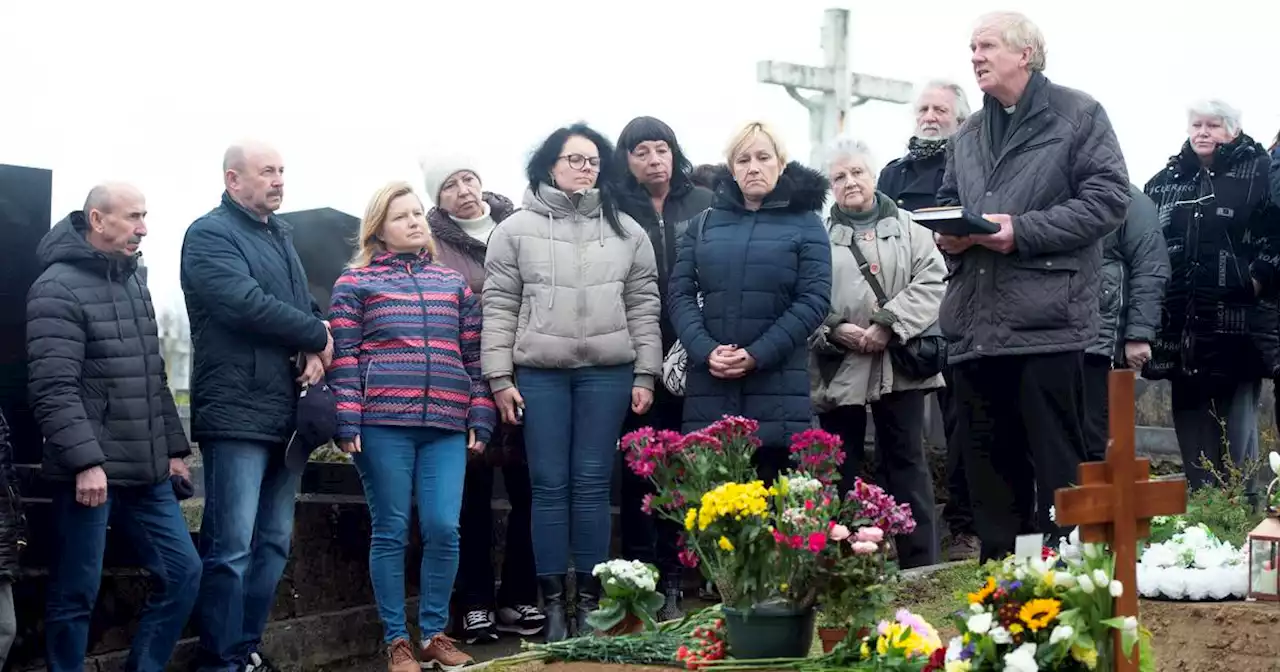 Ukrainians hope to trace relatives of refugee buried in Skibbereen