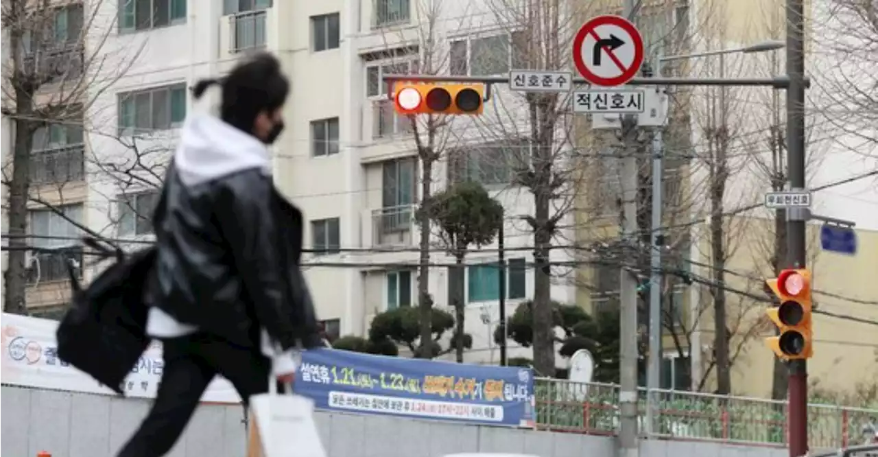 또 우회전 보행자 사고...횡단보도 건너던 여성, 덤프트럭에 치여 숨져 | 중앙일보