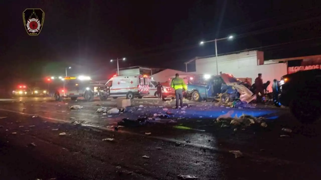 Mueren 3 jóvenes en accidente en la carretera San Miguel de Allende-Querétaro