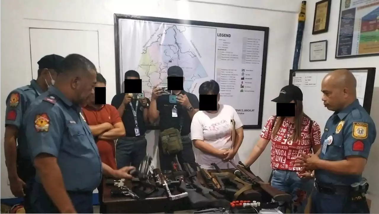 Ex-councilor in Laguna town surrenders assorted firearms to police