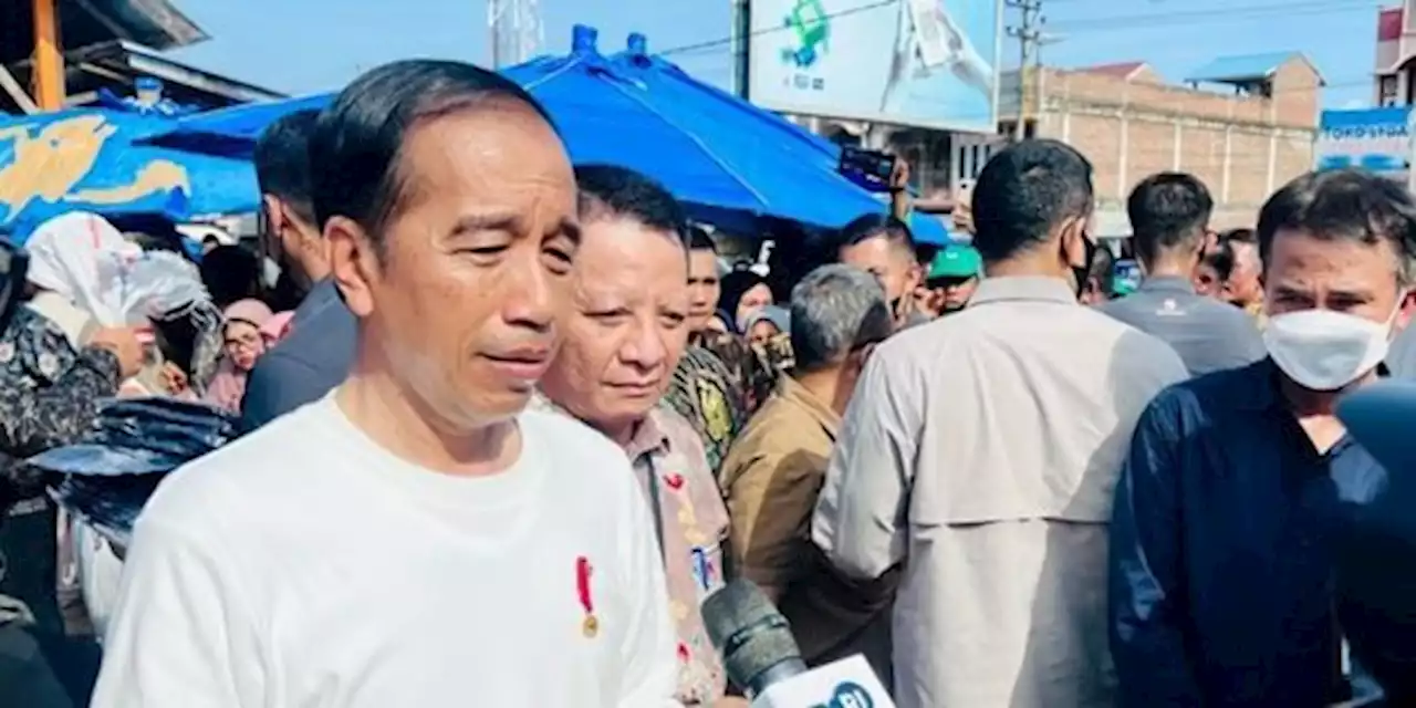 Jokowi: Pasar Tradisional Harus Bersih Tidak Kumuh Agar Pembeli Nyaman | merdeka.com