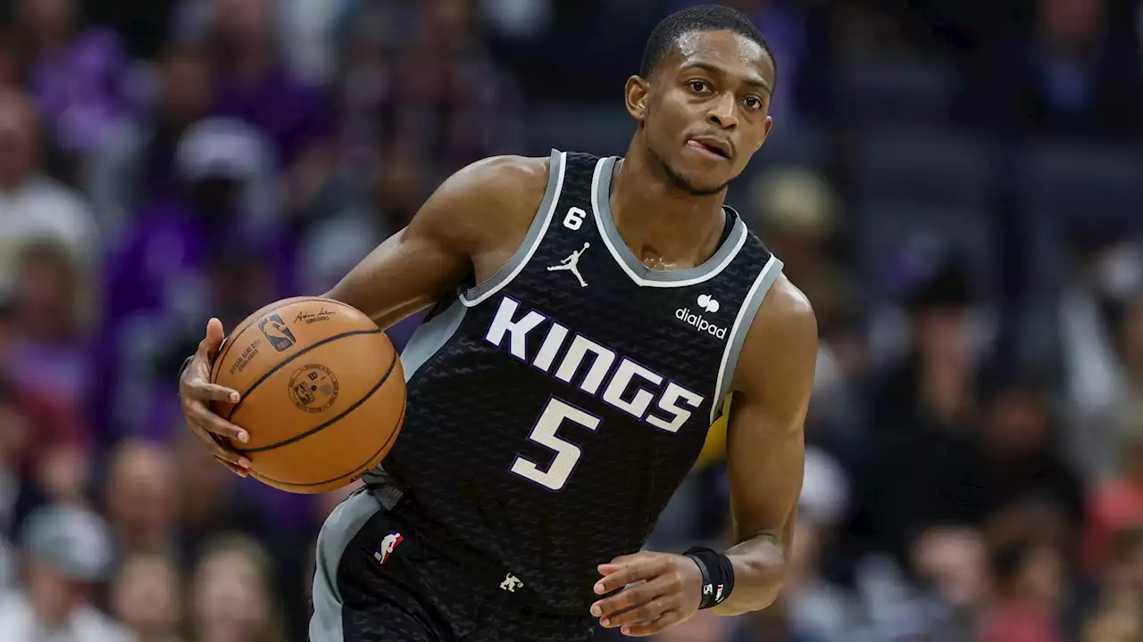 Kings' De'Aaron Fox Named 2023 NBA All-Star Injury Replacement After Snub