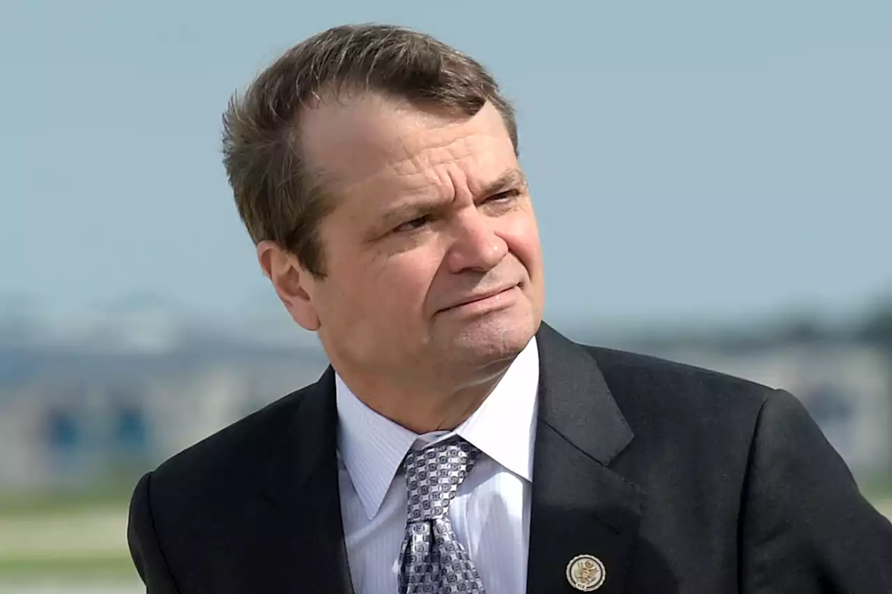 After Opting Not to Run For Mayor, Congressman Mike Quigley Endorses García