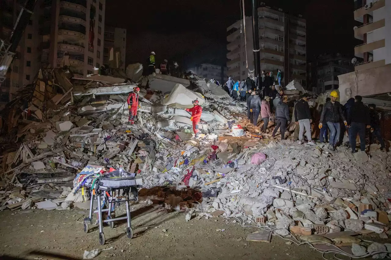 Earthquake in Turkey and Syria leaves 21,000 dead