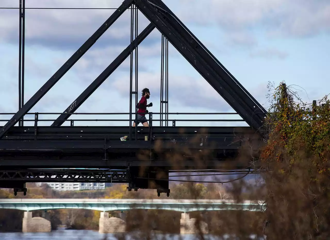 Sunny today: it’s the wind that will be the main weather factor Friday into Saturday